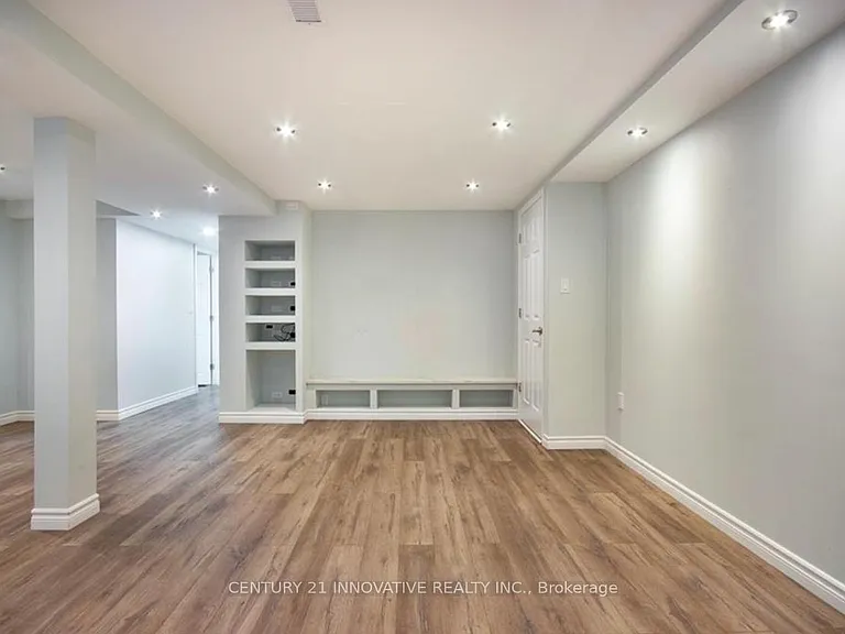 165 Emick Dr #BASEMENT — Photo 10