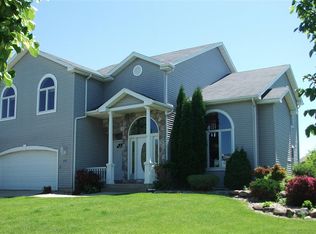 5149 Wintergreen Dr, Madison, WI 53704