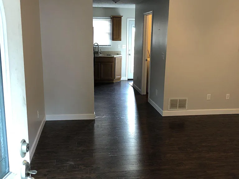 40 Marie Dr — Photo 5