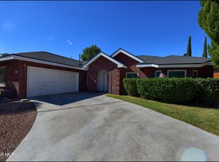 1149 Regal Ridge Dr, El Paso, TX 79912