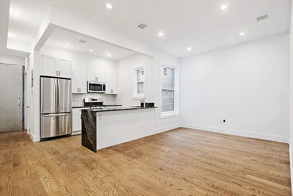 Rented by Owner | media 18