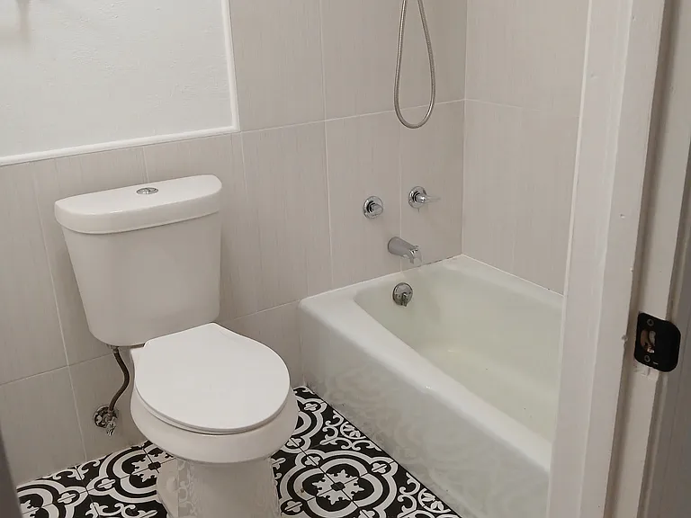 1116 Valley View Dr #C — Photo 5