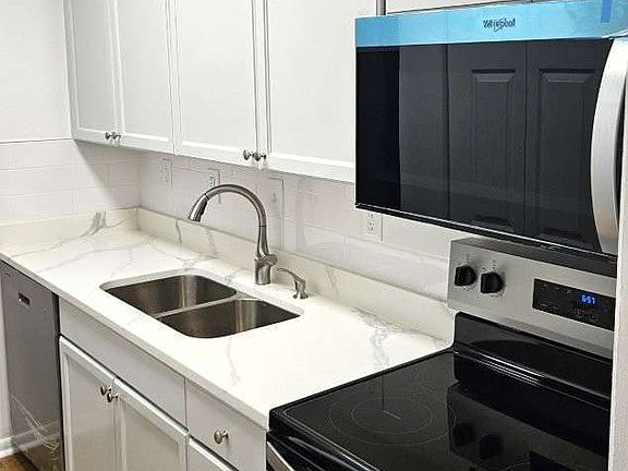 2nd image of 1150 Collier Rd NW APT K12