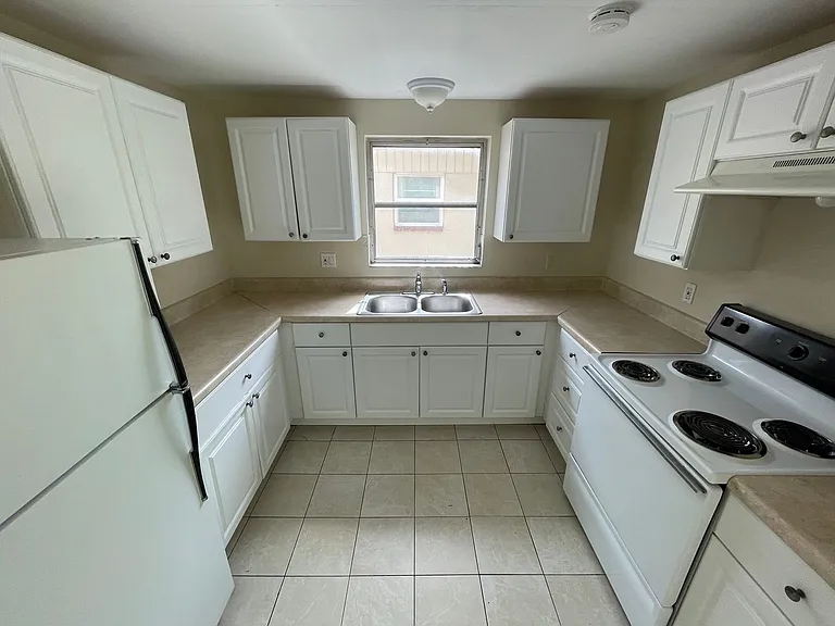 6332 Pennsylvania Ave — Photo 7