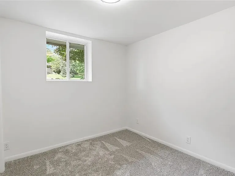 40 Oak Hill Ter — Photo 20