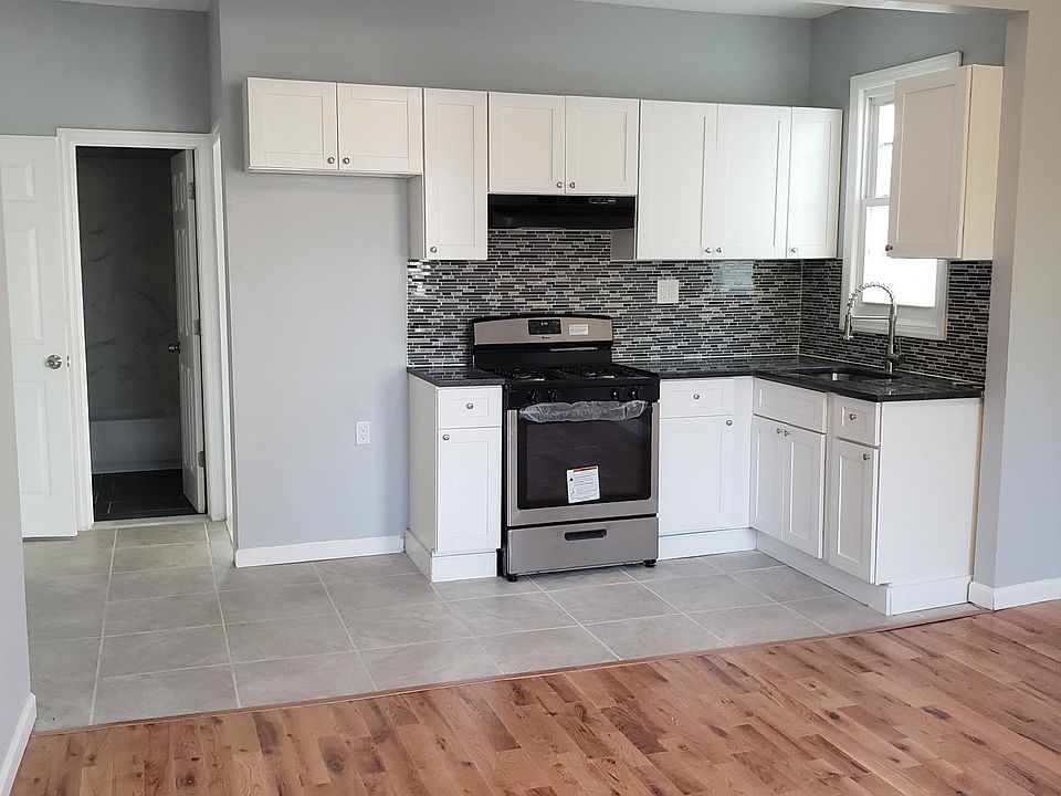 1st image of 275-277 Ellis Ave