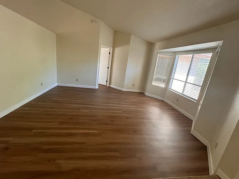 4812 W Bayberry St — Photo 3