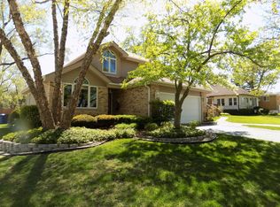 1855 Cedar Rd, Homewood, IL 60430