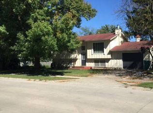 306 12th St, Dallas Center, IA 50063