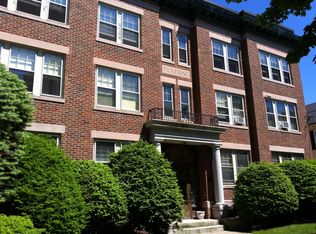 303 Lafayette St APT 8, Salem, MA 01970