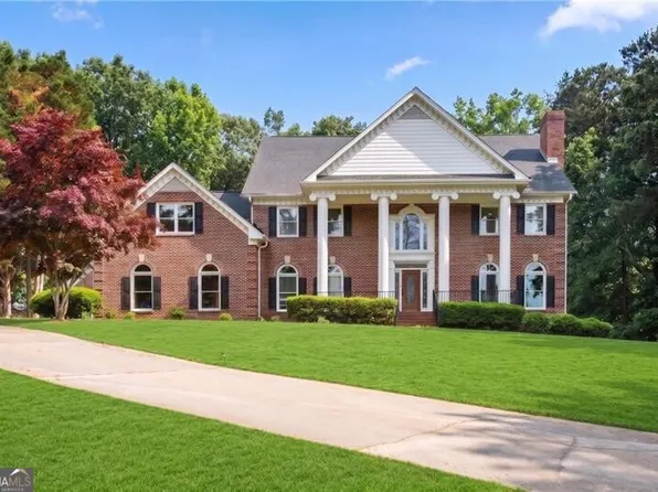 1889 E Gate Dr, Stone Mountain, GA 30087