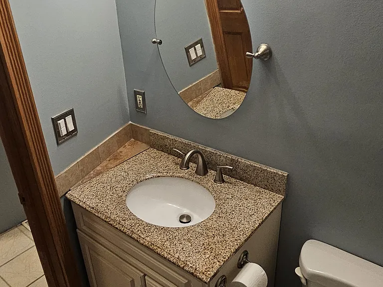 205 Bassett St #2 — Photo 5