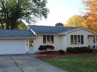 8246 Bendemeer Dr, Poland, OH 44514