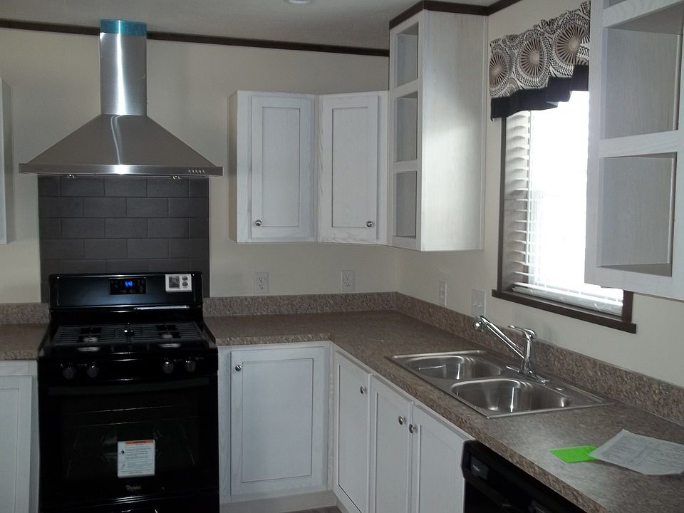 2nd image of 25304 Canyon Cir