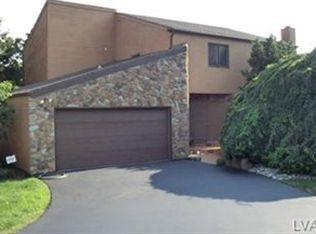 1832 Pine Needle Cv, Fogelsville, PA 18051