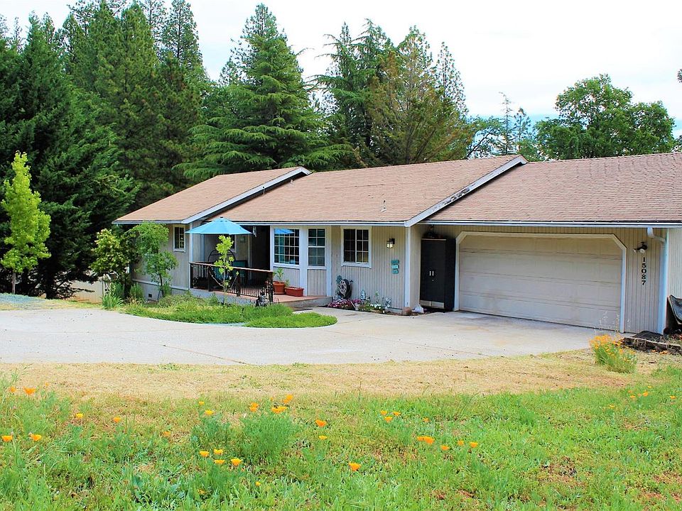 1st image of 15087 Lorie Dr