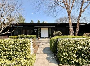 1346 Ardmoor Dr, Bloomfield Hills, MI