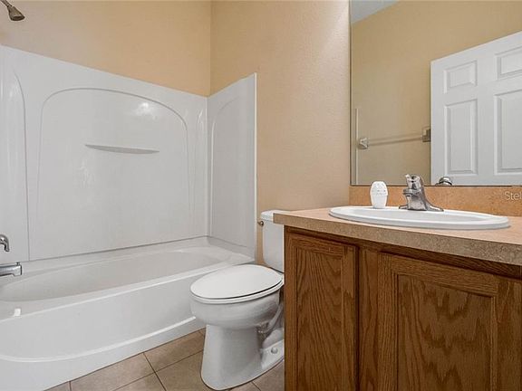 5th image of 672 Grand Canal Dr