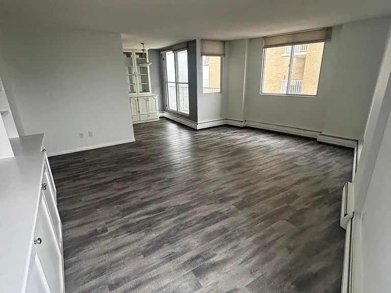 12121 Jasper Ave NW #1401 — Photo 5