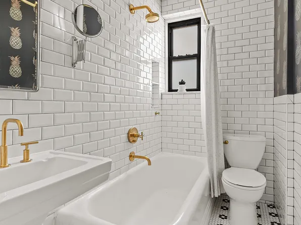 75 Prospect Park Sw image 8 of 10