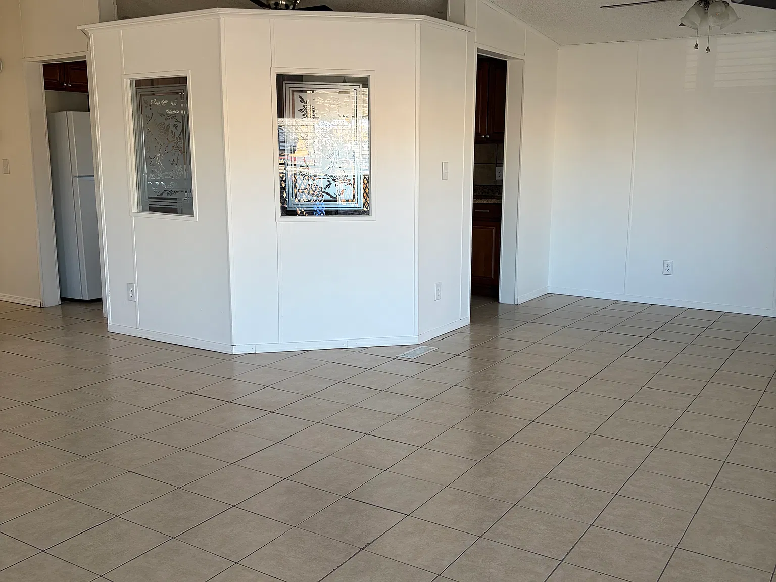 2 bed, $1,100 — Photo 4
