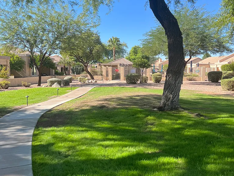 8818 W Piute Ave — Photo 33