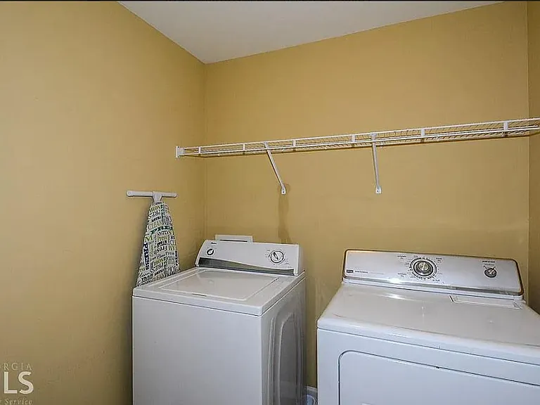 6151 Thorncrest Dr #6151 — Photo 6