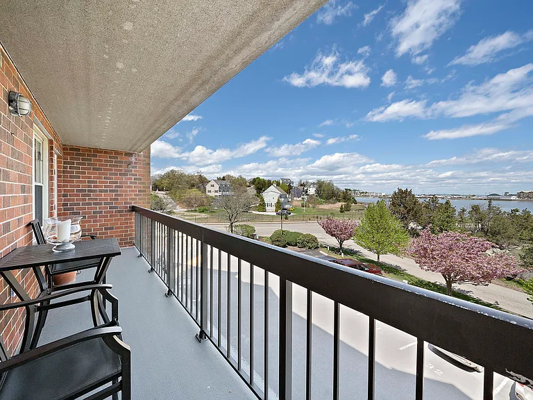 155 George Washington Blvd #306 — Photo 1