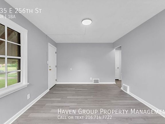 3rd image of 735 E 256th St