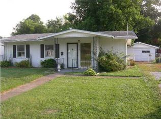 6007 Count Turf Dr, Louisville, KY 40272