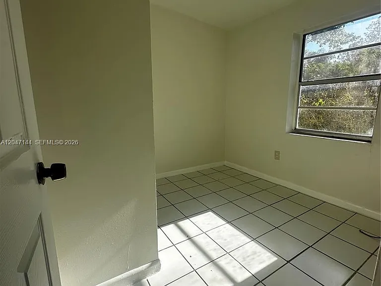 821 SW 2nd St — Photo 24