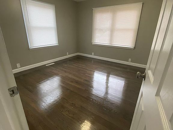 2nd image of 4527 Whitcomb St