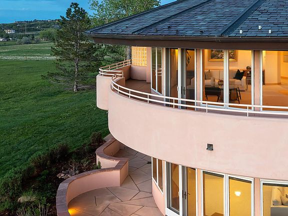 3rd image of 640 S 68th St