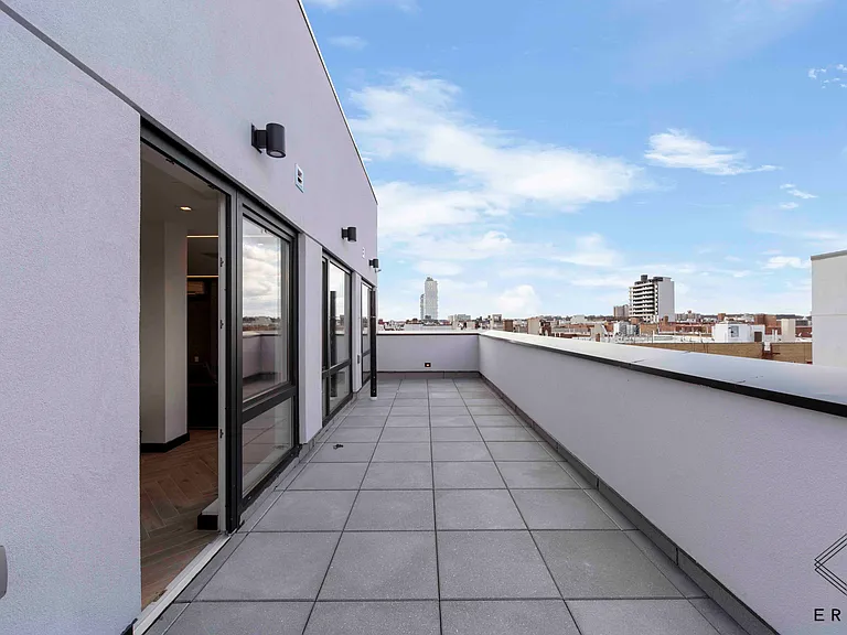 335 Linden Blvd #4D — Photo 30