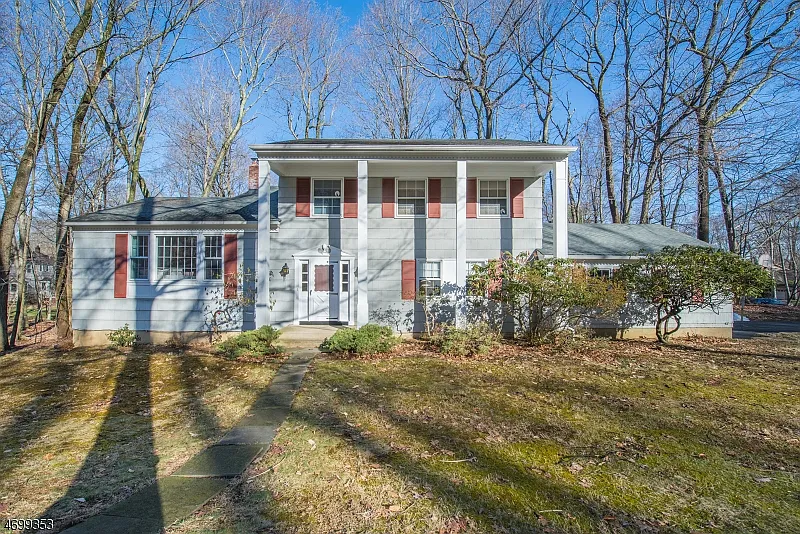 9 Fieldstone Ct photo 1