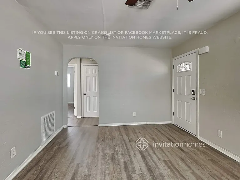 2334 Auburn St S — Photo 11