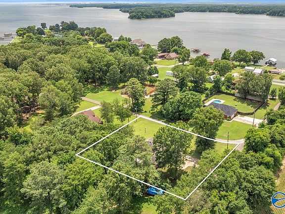 5th image of 440 County Road 443