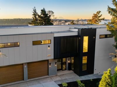 8933 NE 117th Place, Kirkland, WA, 98034