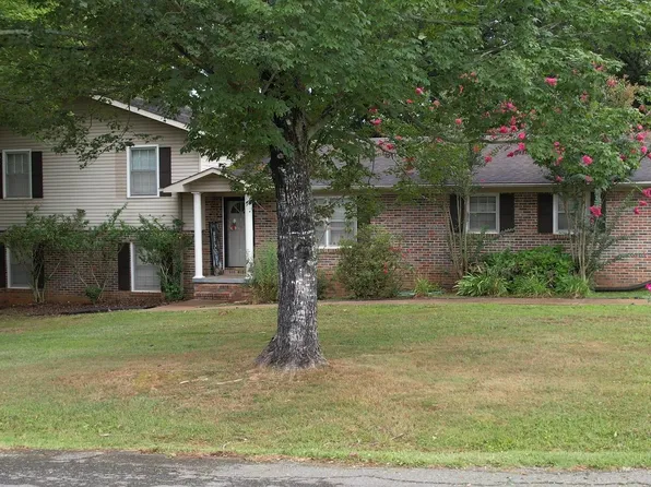 502 Highland Ave, Scottsboro, AL 35769