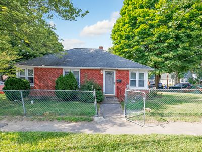 21 Pearl Harbor Place, Bridgeport, CT, 06610