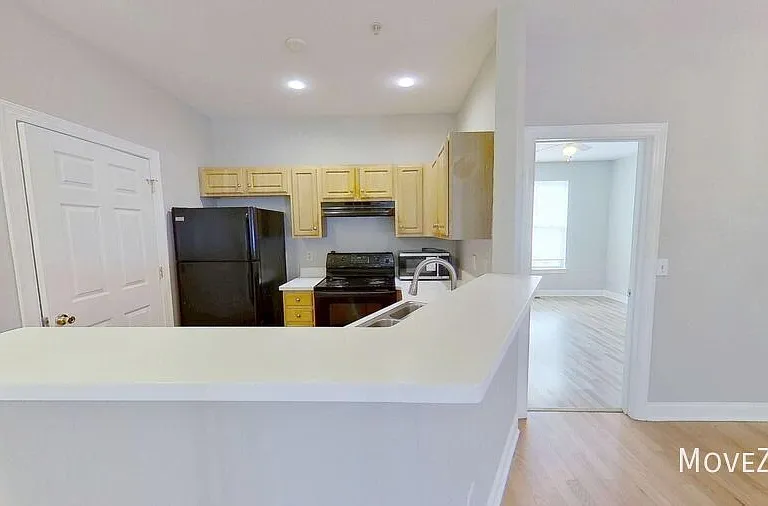 6712 Mallard Park Dr — Photo 3