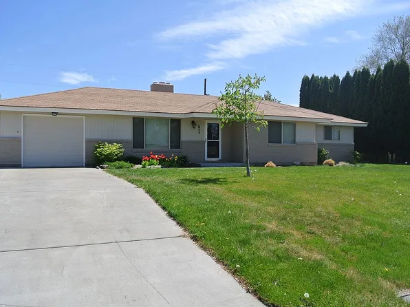 211 S 47th Ave, Yakima, WA 98908