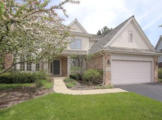 1843 Wyndham Cir, Glenview, IL 60025