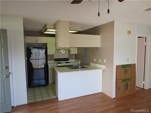 2nd image of 94-1092 Paawalu St APT S6
