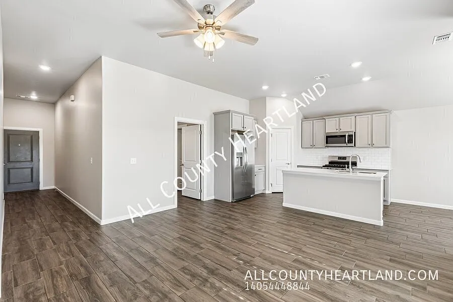 Building Photo - 12008 Brinley Reign Dr