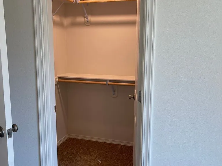1608 Zoe Ave — Photo 12