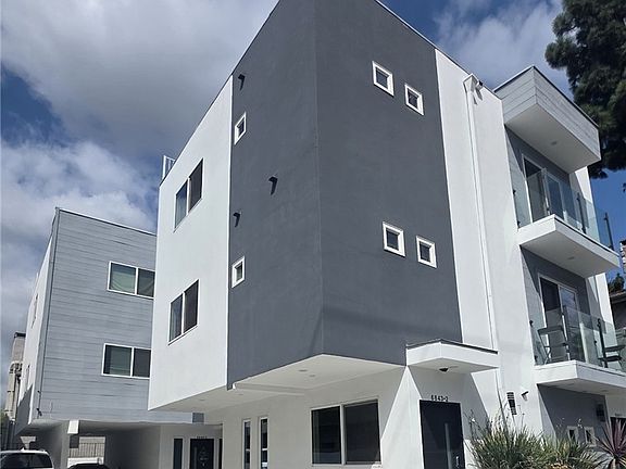 5th image of 6845 N Haskell Ave #1