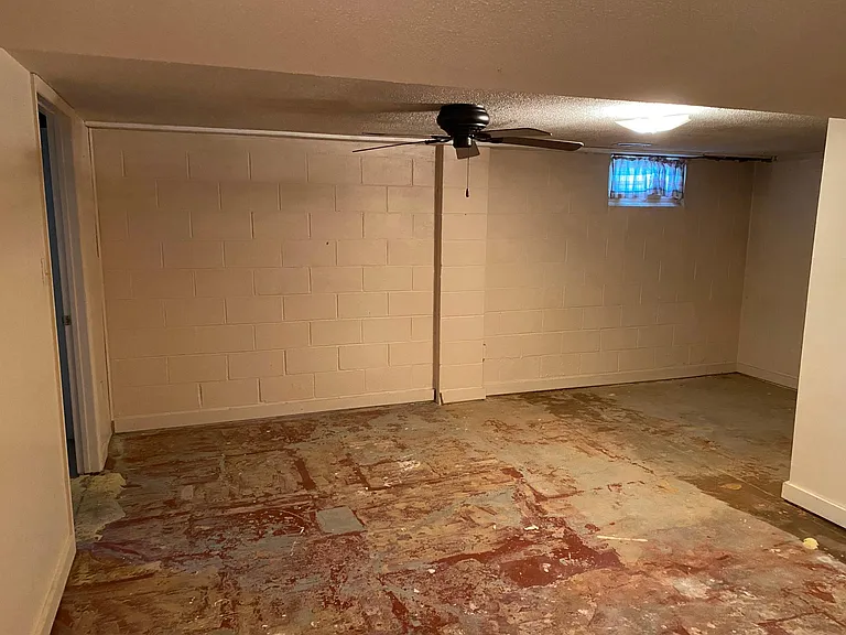 2029 Austin Ln — Photo 18