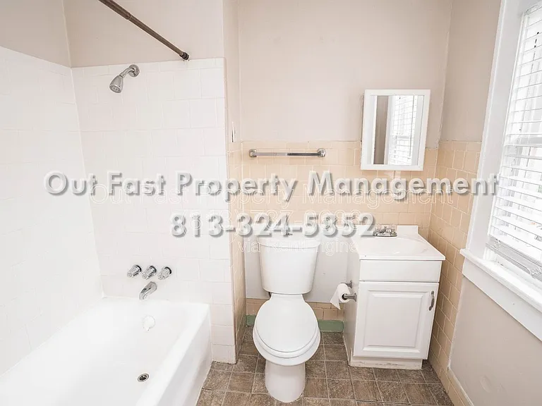 549 2nd St N #3 — Photo 16