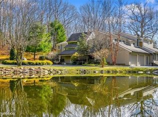 82 Farms Rd, Stamford, CT 06903